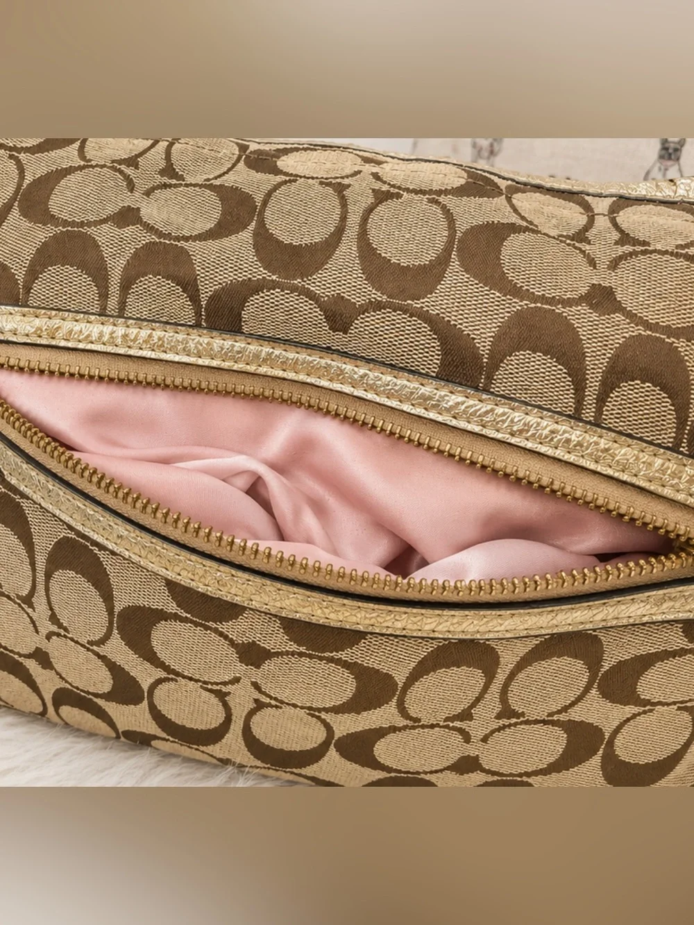COACH Signature Floral Appliqué Hobo Bag Gold Tan Y2K